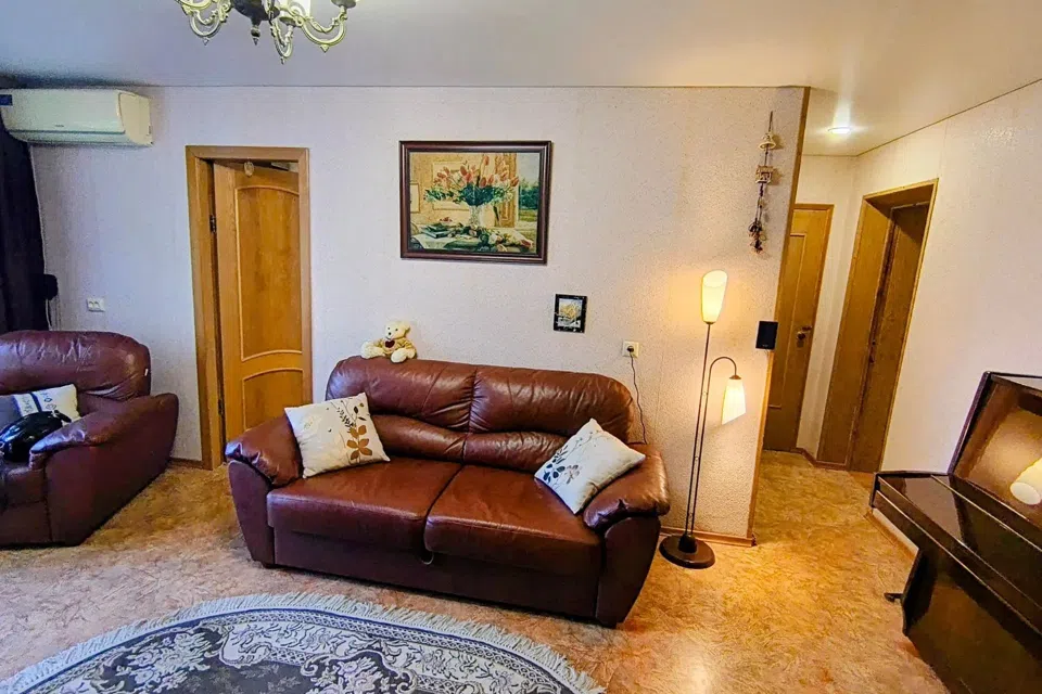 Продаётся 3-комнатная квартира, 60 м²
