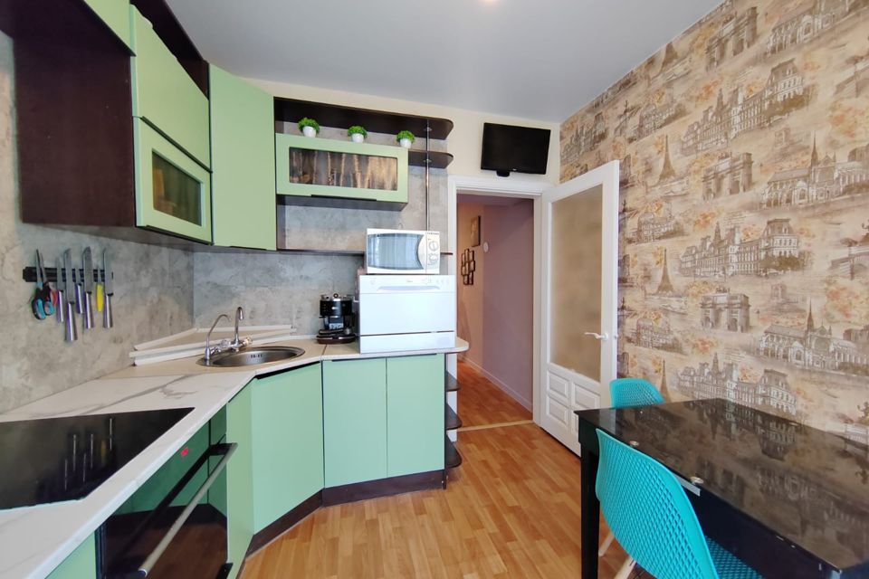 Продаётся 3-комнатная квартира, 63.3 м²