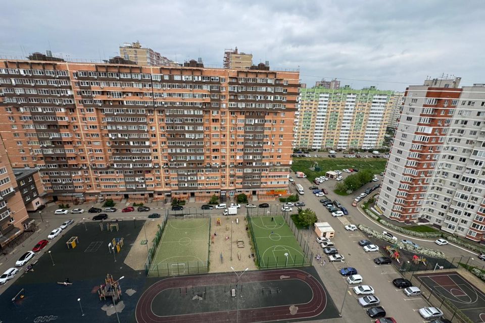 Продаётся 2-комнатная квартира, 75.45 м²