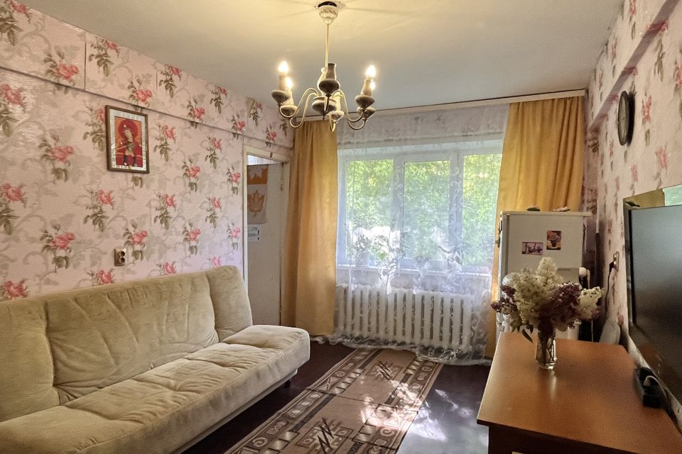 Продаётся 4-комнатная квартира, 59 м²