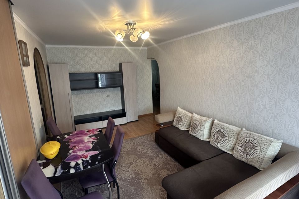 Продаётся 3-комнатная квартира, 55.5 м²