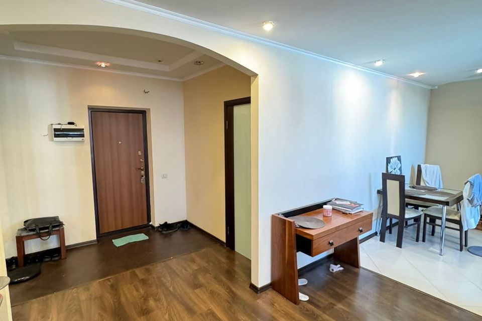 Продаётся 2-комнатная квартира, 67 м²