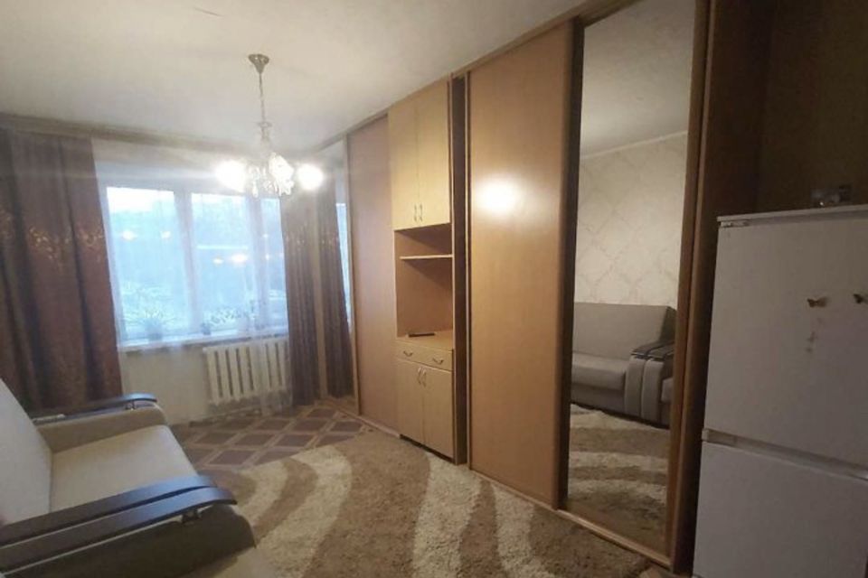 Продаётся комната в 1-комн. квартире, 18 м²