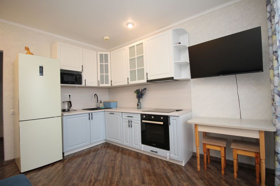Продаётся 1-комнатная квартира, 43 м²