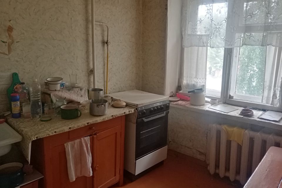 Продаётся 3-комнатная квартира, 41.5 м²