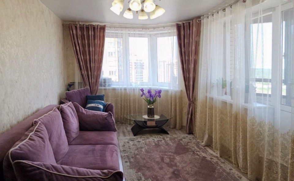 Продаётся 2-комнатная квартира, 58.4 м²