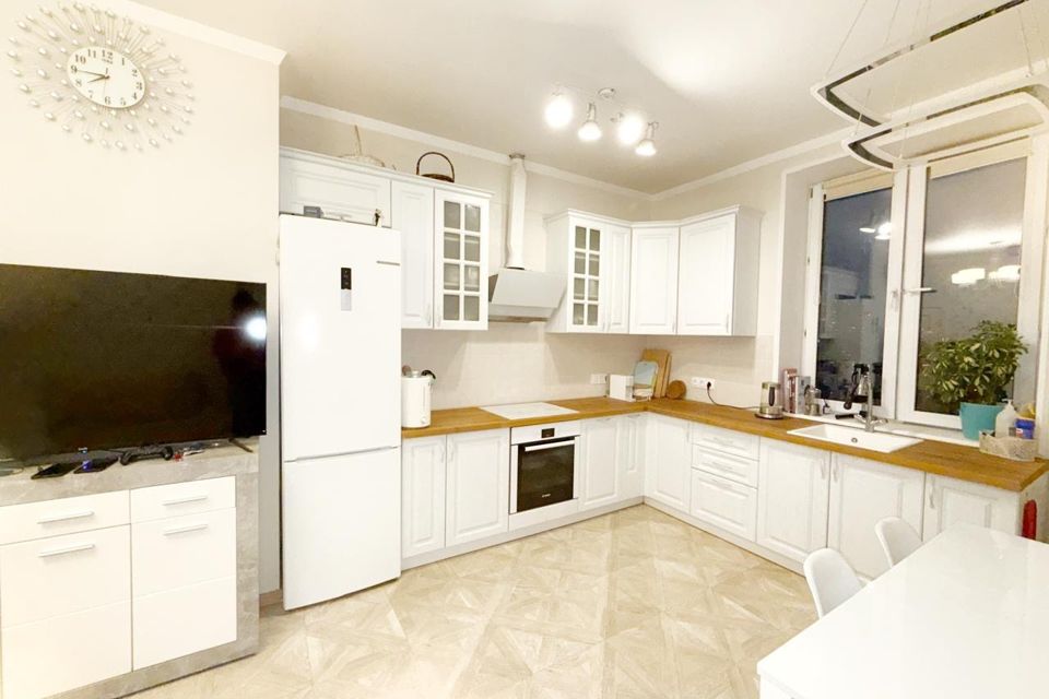 Продаётся 2-комнатная квартира, 72 м²