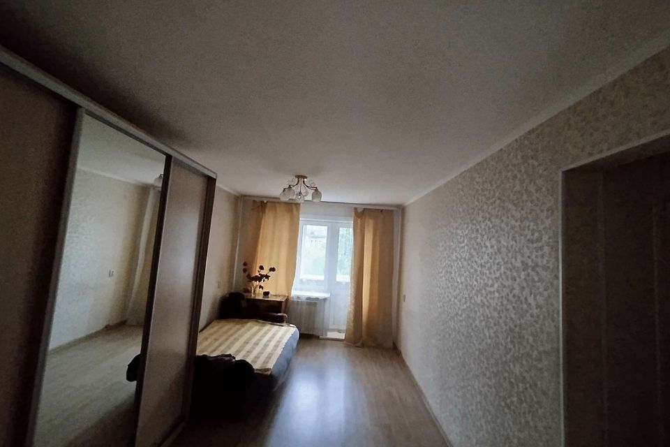 Продаётся 3-комнатная квартира, 55.5 м²