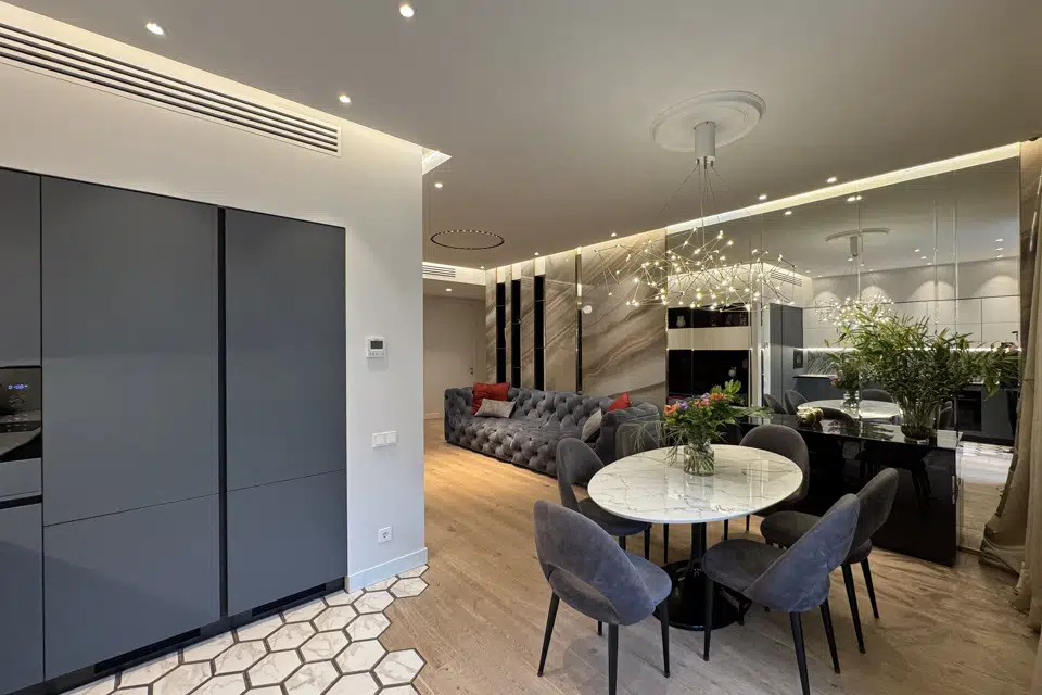 Продаётся 3-комнатная квартира, 126.2 м²