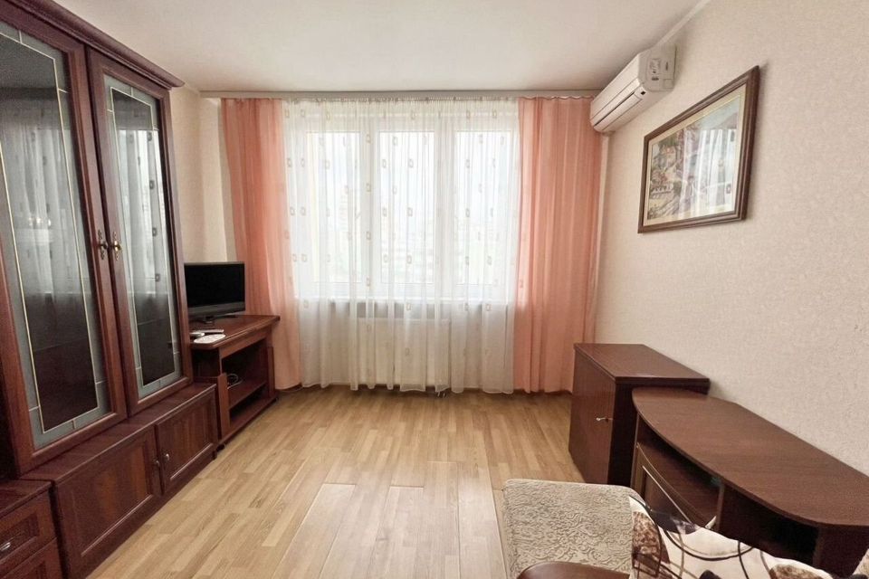 Продаётся 1-комнатная квартира, 38.2 м²