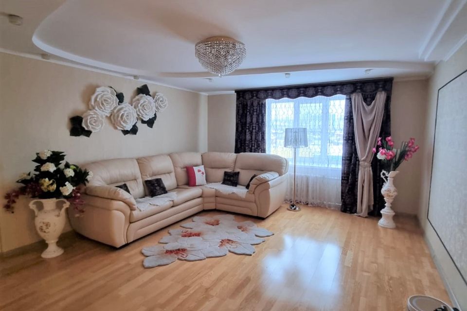 Продаётся 3-комнатная квартира, 82.4 м²