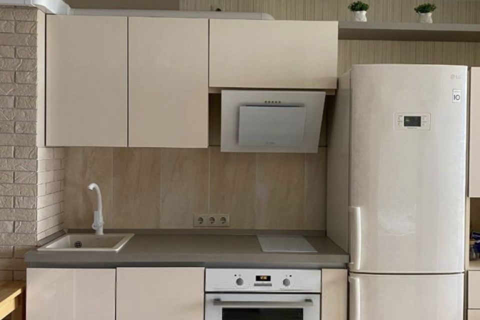 Сдаётся 2-комнатная квартира, 43 м²
