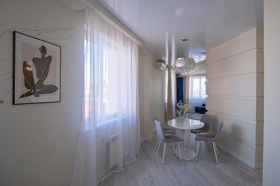 Продаётся 3-комнатная квартира, 126 м²
