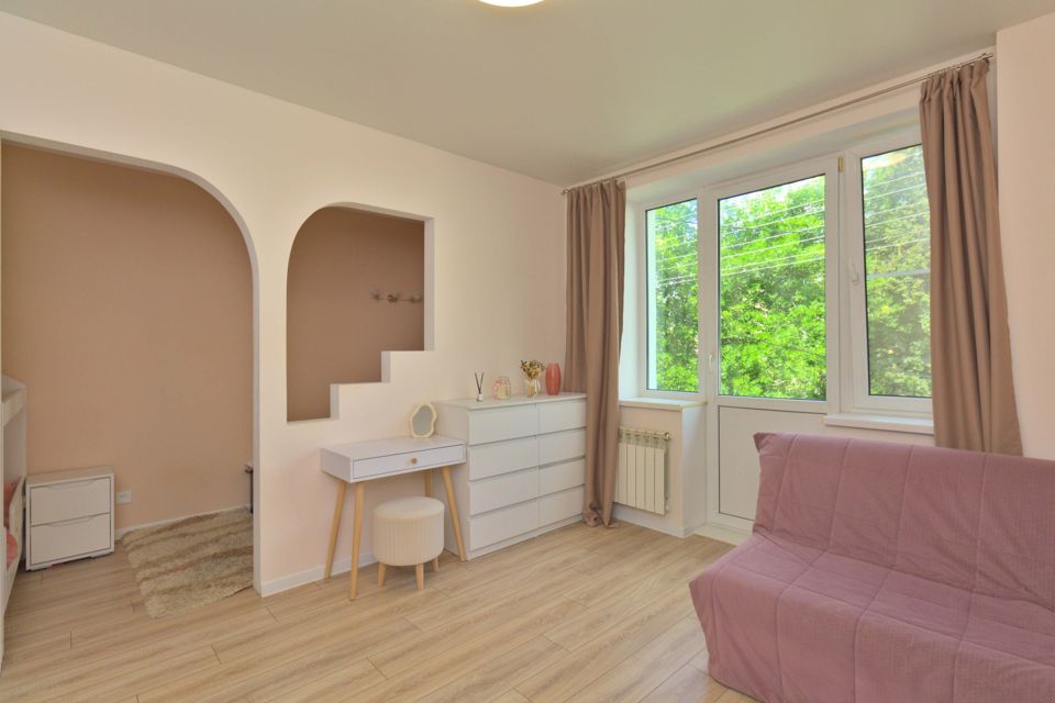 Продаётся 2-комнатная квартира, 61.6 м²