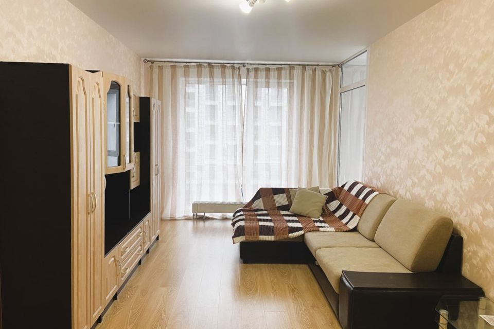 Продаётся 1-комнатная квартира, 38 м²