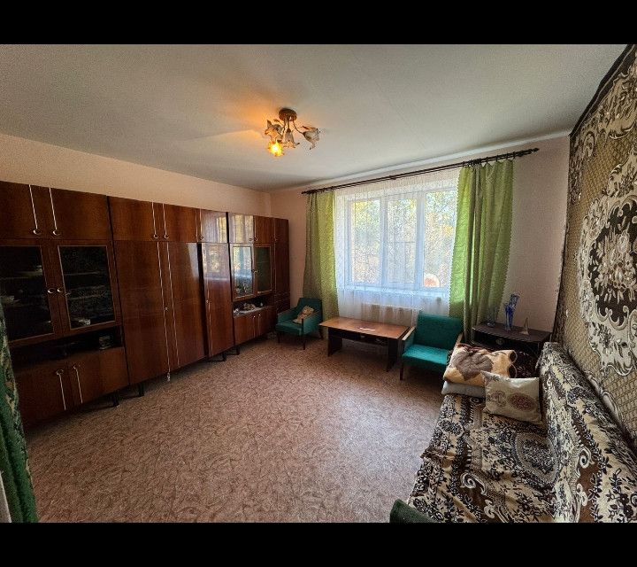 Продаётся 2-комнатная квартира, 42.4 м²