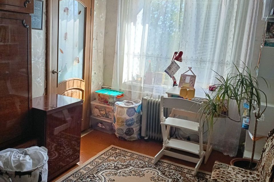 Продаётся 3-комнатная квартира, 54.5 м²