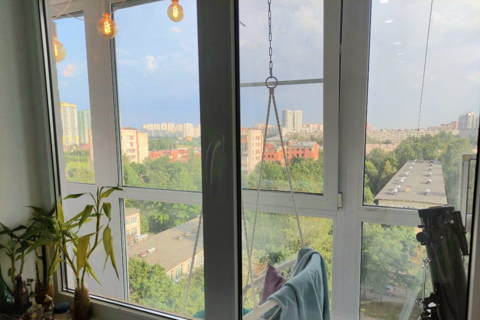 Продаётся 3-комнатная квартира, 52.3 м²