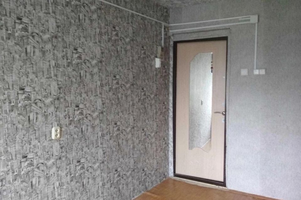Продаётся комната в 4-комн. квартире, 11.8 м²