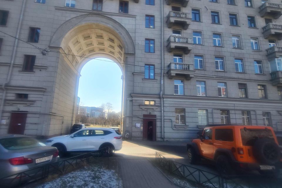Продаётся комната в 4-комн. квартире, 15.7 м²