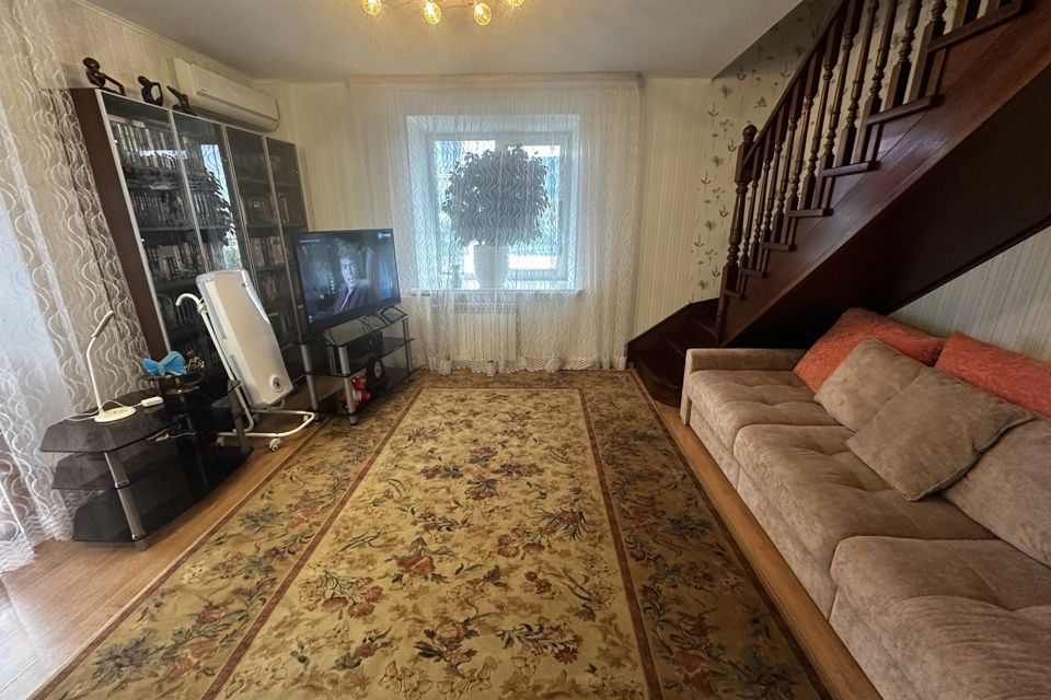Продаётся 3-комнатная квартира, 74.4 м²