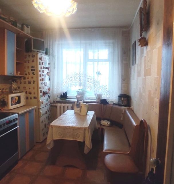 Продаётся 3-комнатная квартира, 65.4 м²