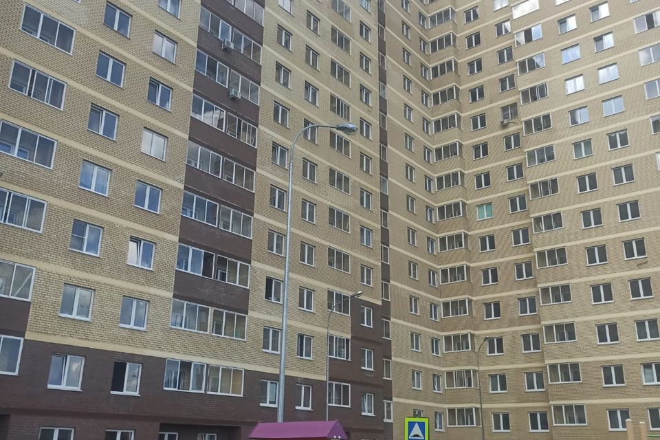 Продаётся 1-комнатная квартира, 42 м²