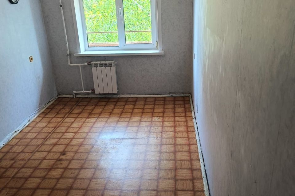 Продаётся комната в 4-комн. квартире, 10.2 м²