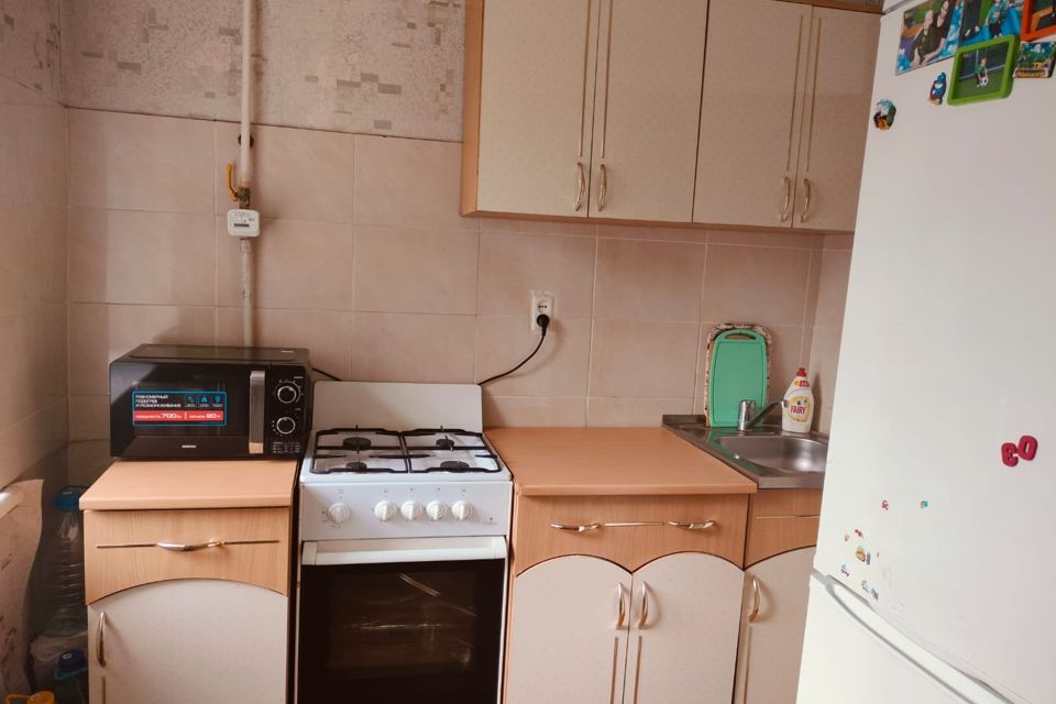 Продаётся 3-комнатная квартира, 41.5 м²