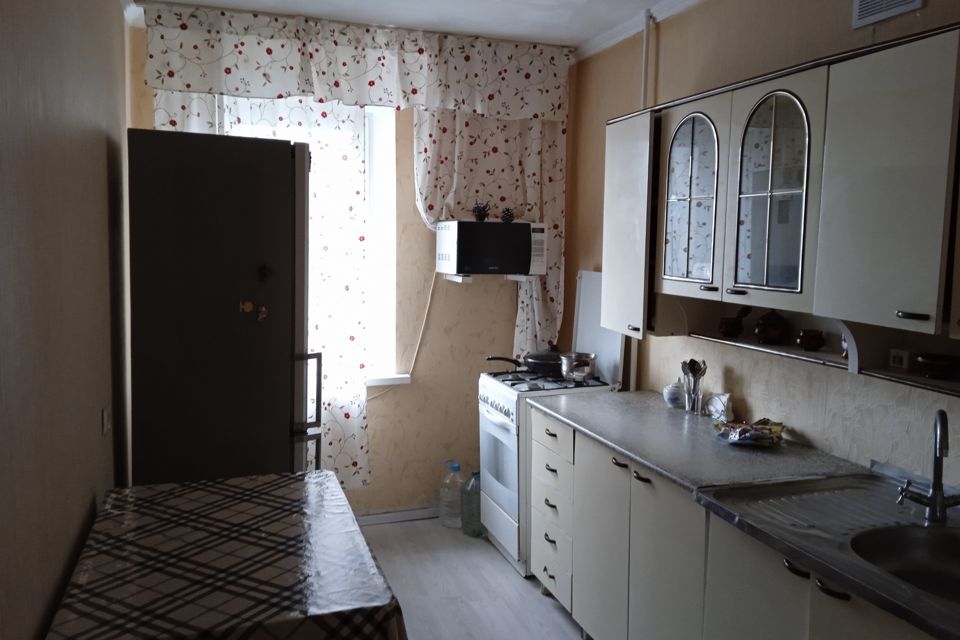 Продаётся 3-комнатная квартира, 60 м²