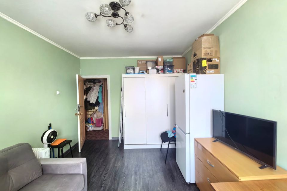 Продаётся комната в 3-комн. квартире, 13.9 м²