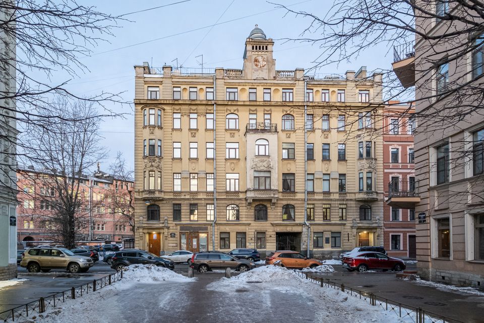 Продаётся 4-комнатная квартира, 67 м²
