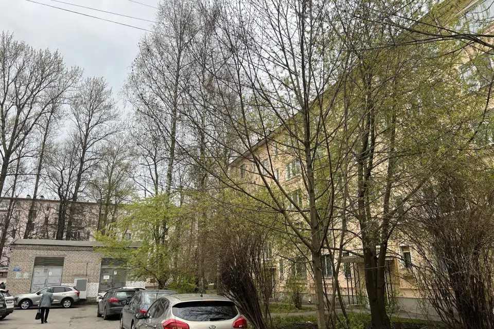Продаётся 3-комнатная квартира, 41.7 м²