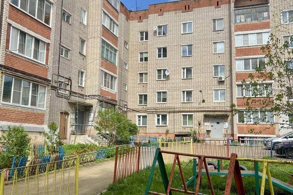 Продаётся 2-комнатная квартира, 49.5 м²