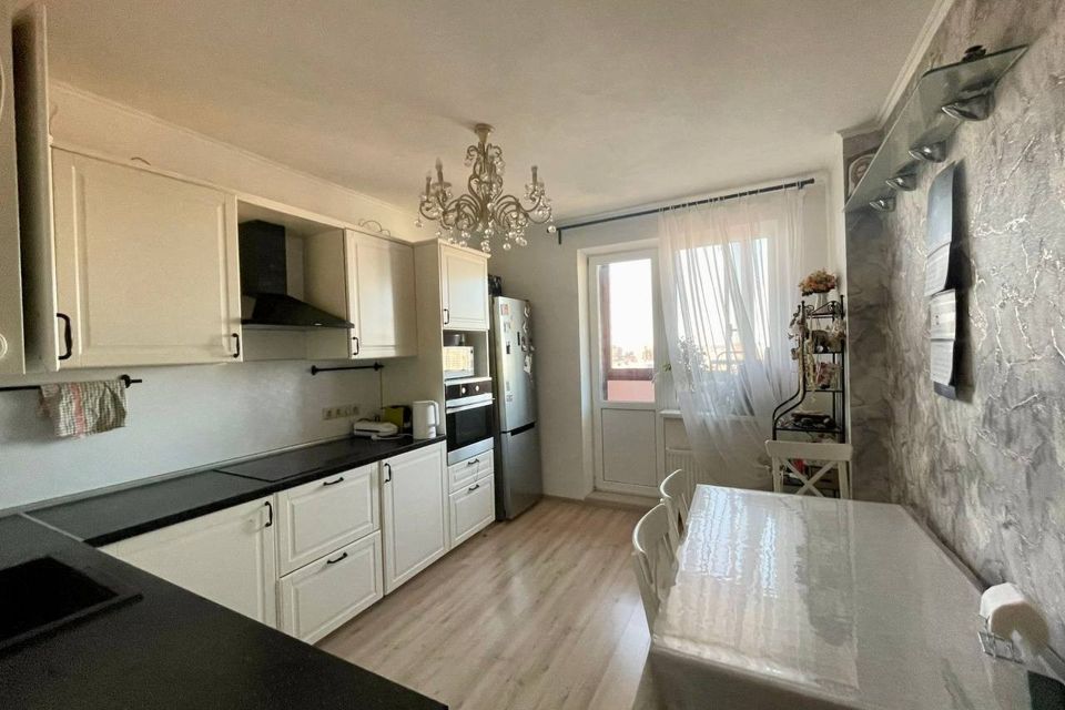 Продаётся 2-комнатная квартира, 56.1 м²