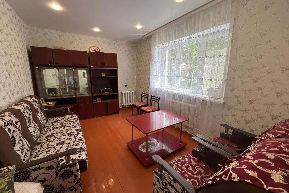 Продаётся 3-комнатная квартира, 50.1 м²