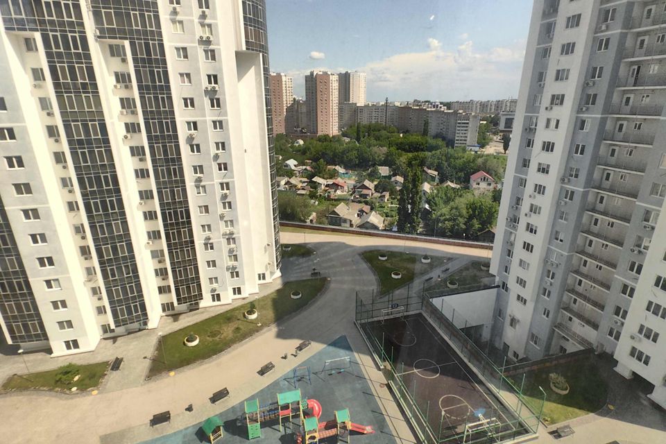 Продаётся 1-комнатная квартира, 58 м²