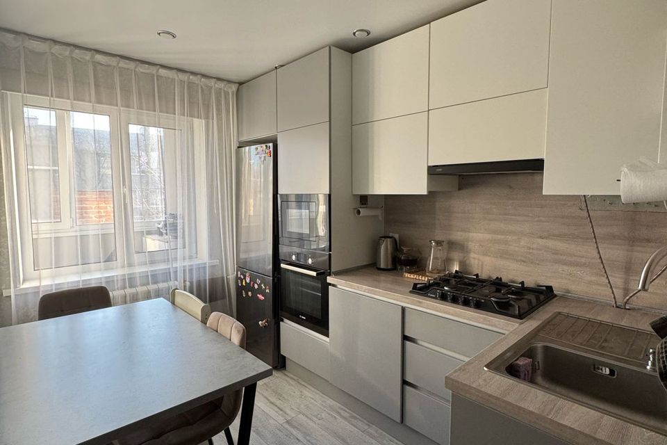 Продаётся 3-комнатная квартира, 58.5 м²