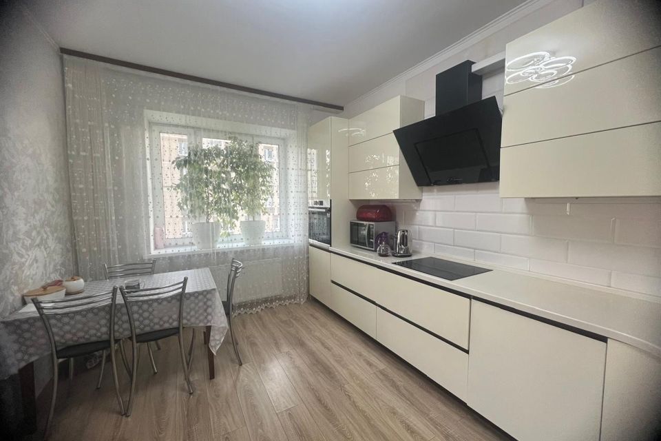 Продаётся 2-комнатная квартира, 65.1 м²