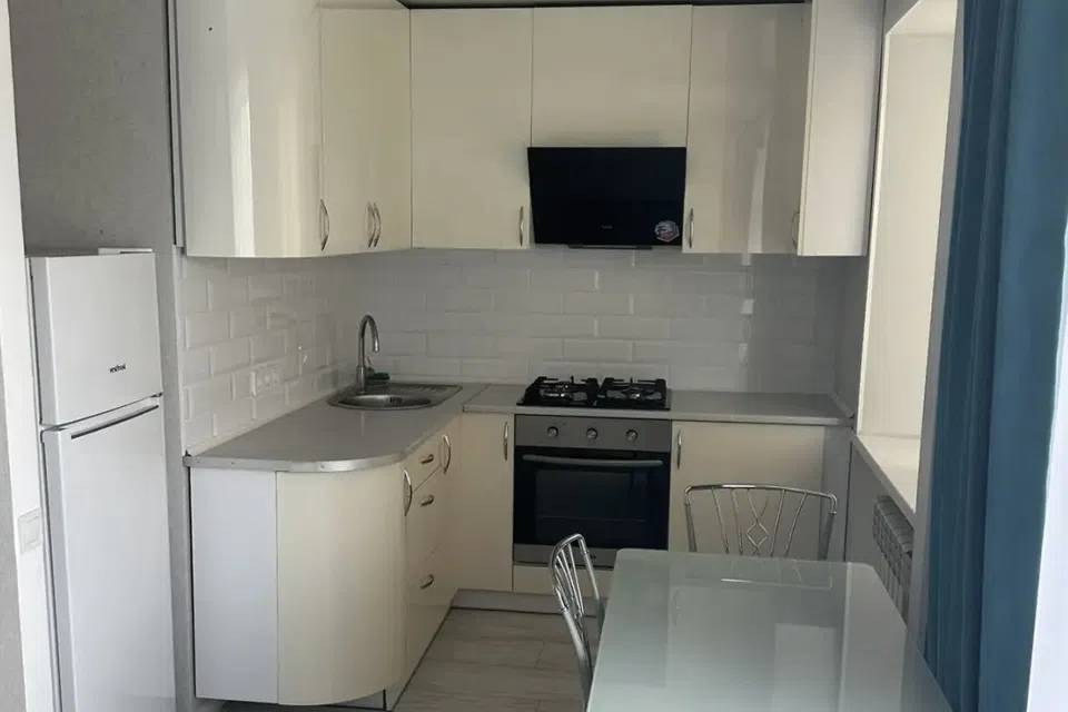 Продаётся 3-комнатная квартира, 60 м²
