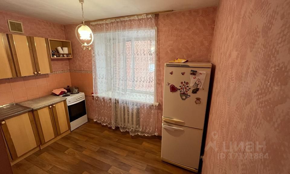 Продаётся 2-комнатная квартира, 65 м²
