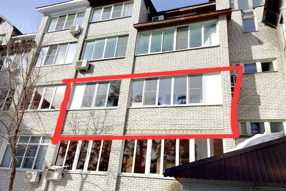 Продаётся 3-комнатная квартира, 120 м²