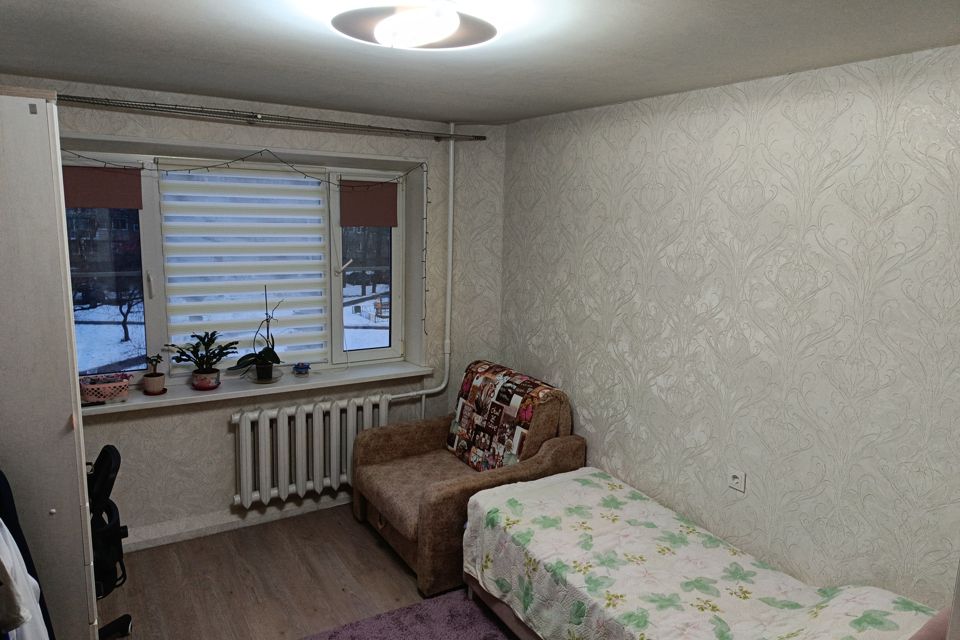 Продаётся 3-комнатная квартира, 55.9 м²