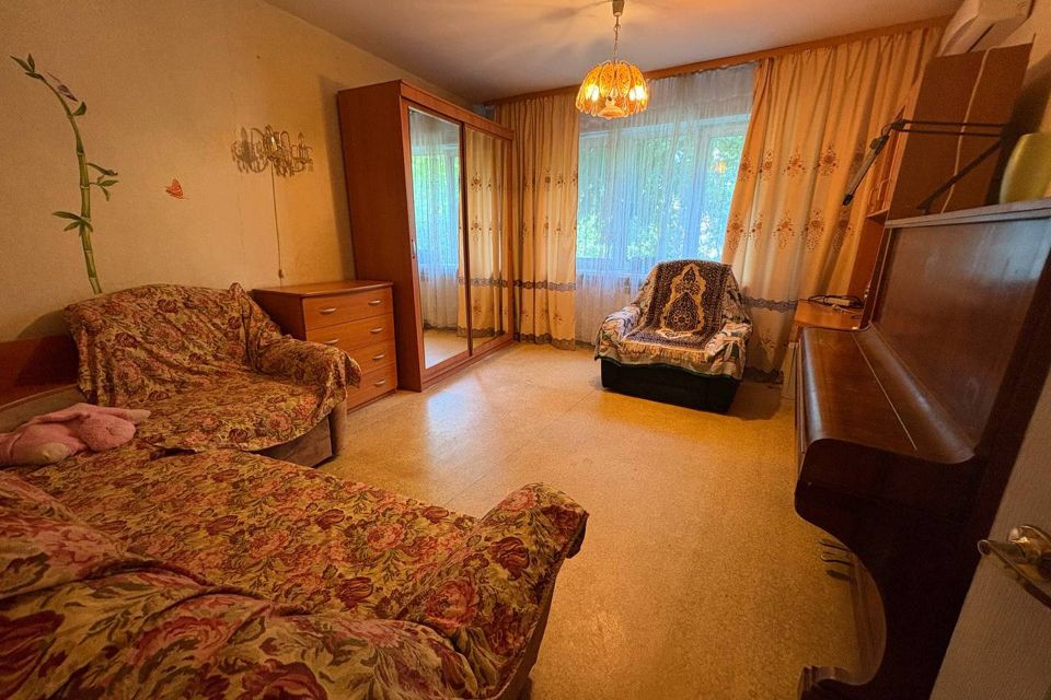 Продаётся 2-комнатная квартира, 60.5 м²