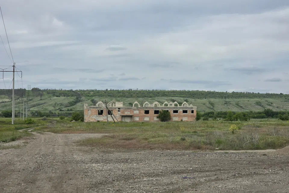 Продаётся 3-этажный дом, 1800 м²