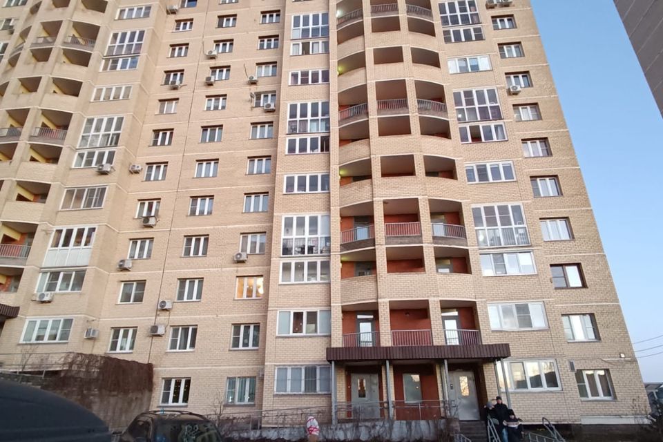 Продаётся 1-комнатная квартира, 39.8 м²