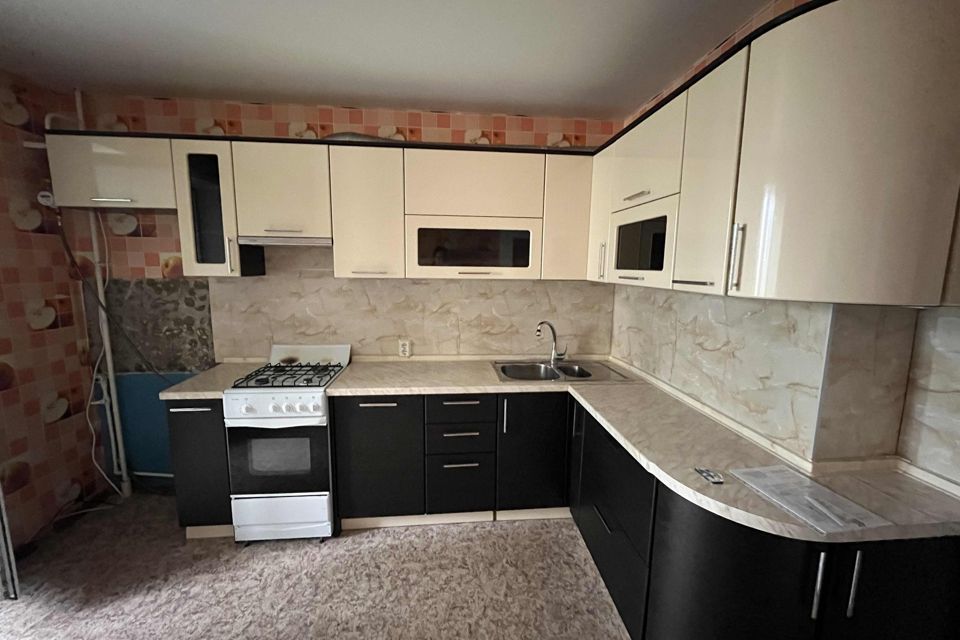 Сдаётся 2-комнатная квартира, 56 м²