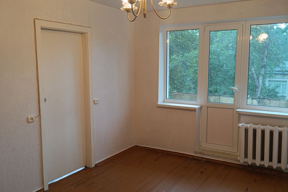 Продаётся 3-комнатная квартира, 48.1 м²