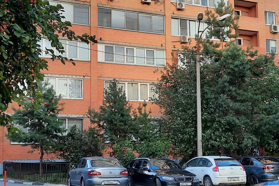 Сдаётся 2-комнатная квартира, 52 м²