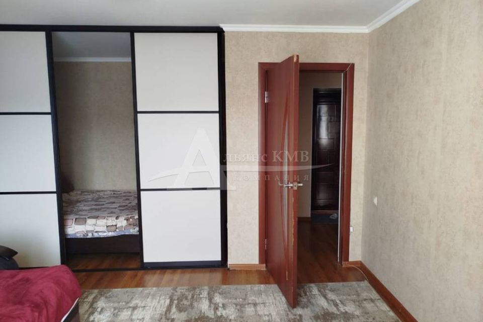 Продаётся 1-комнатная квартира, 37 м²